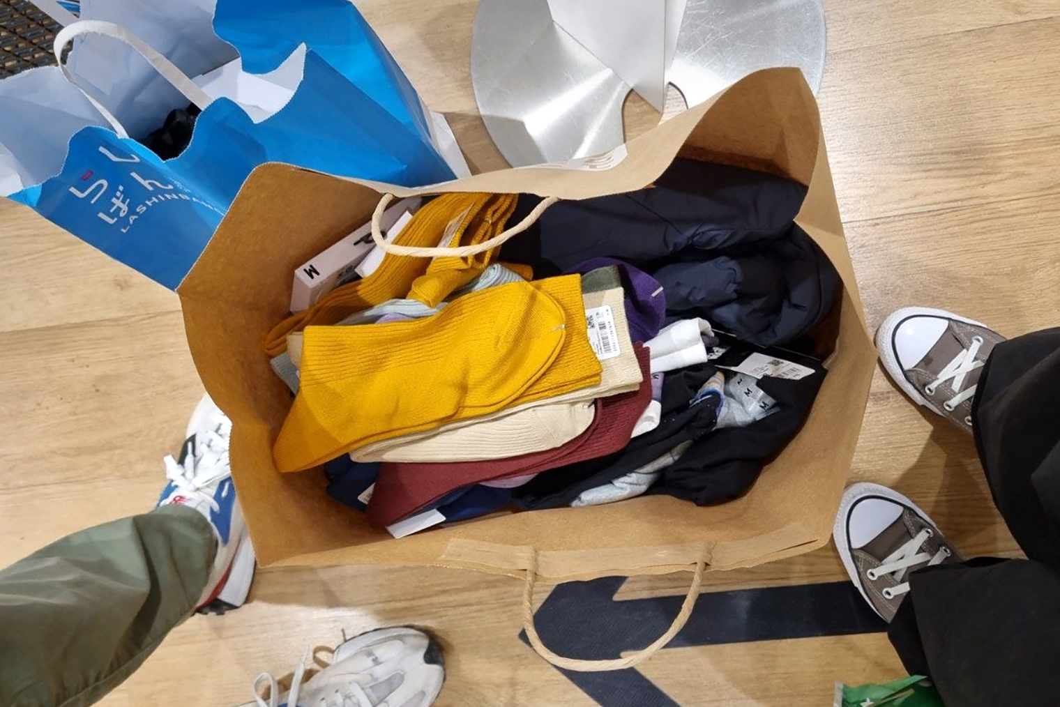 Закупка в Uniqlo в районе Акихабара