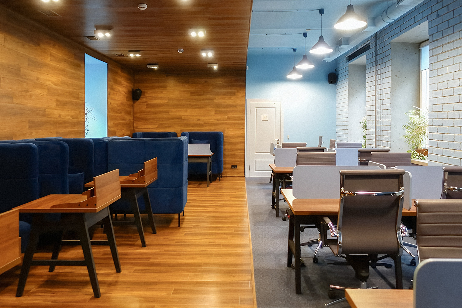 Это общая рабочая зона коворкинга. Источник: context.place