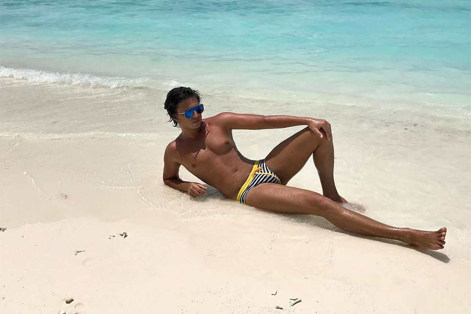 Однажды Шаляпин сказал: «Отдыхайте и не парьтесь ни о чем. И даже неважно, за чей счет. Главное, чтобы деньги были». Ну и в чем он не прав? Источник: соцсети Прохора Шаляпина