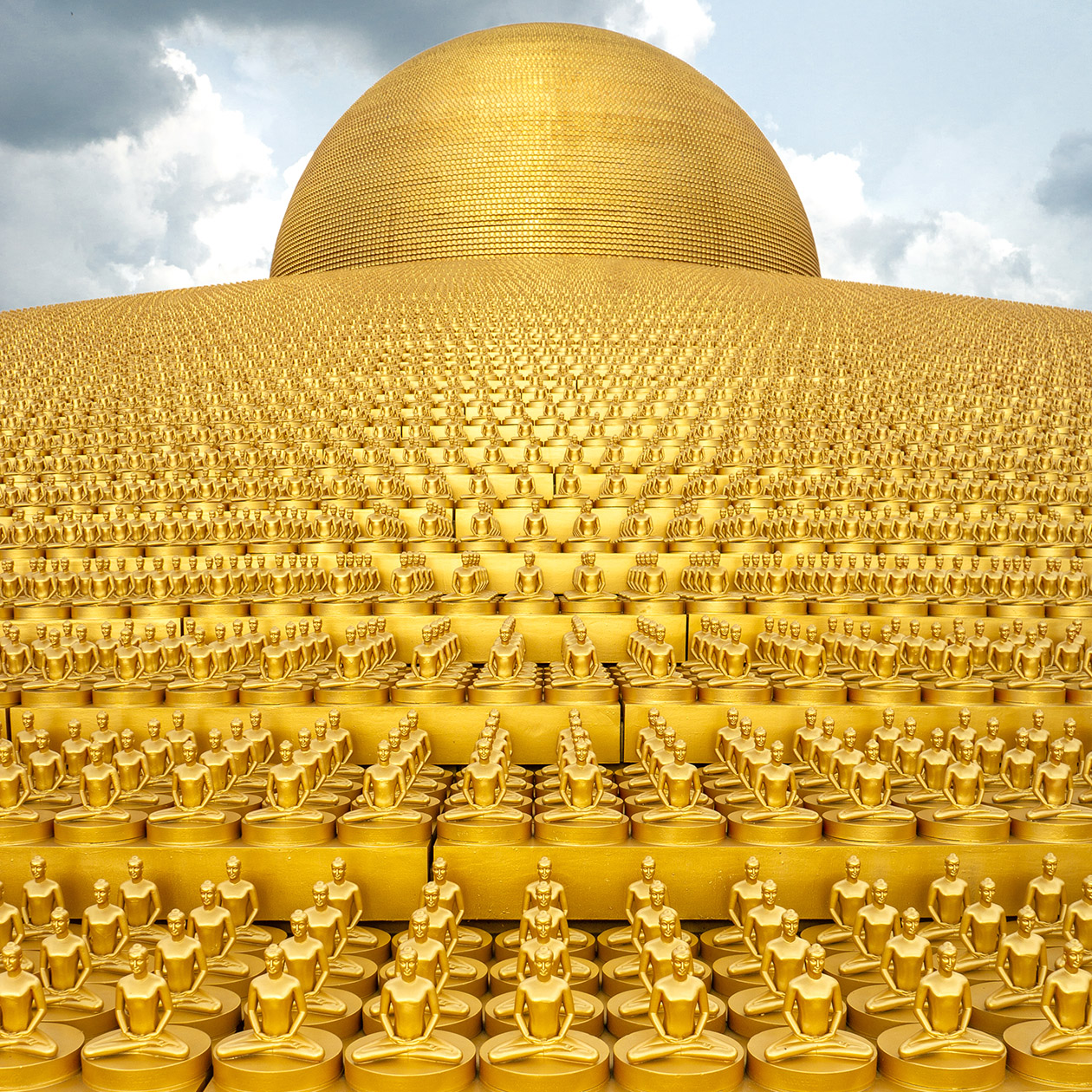 Фотография, из-за которой пришлось покинуть храм. Мне жаль, что мои действия оскорбили служащих, но снимок вышел потрясающим