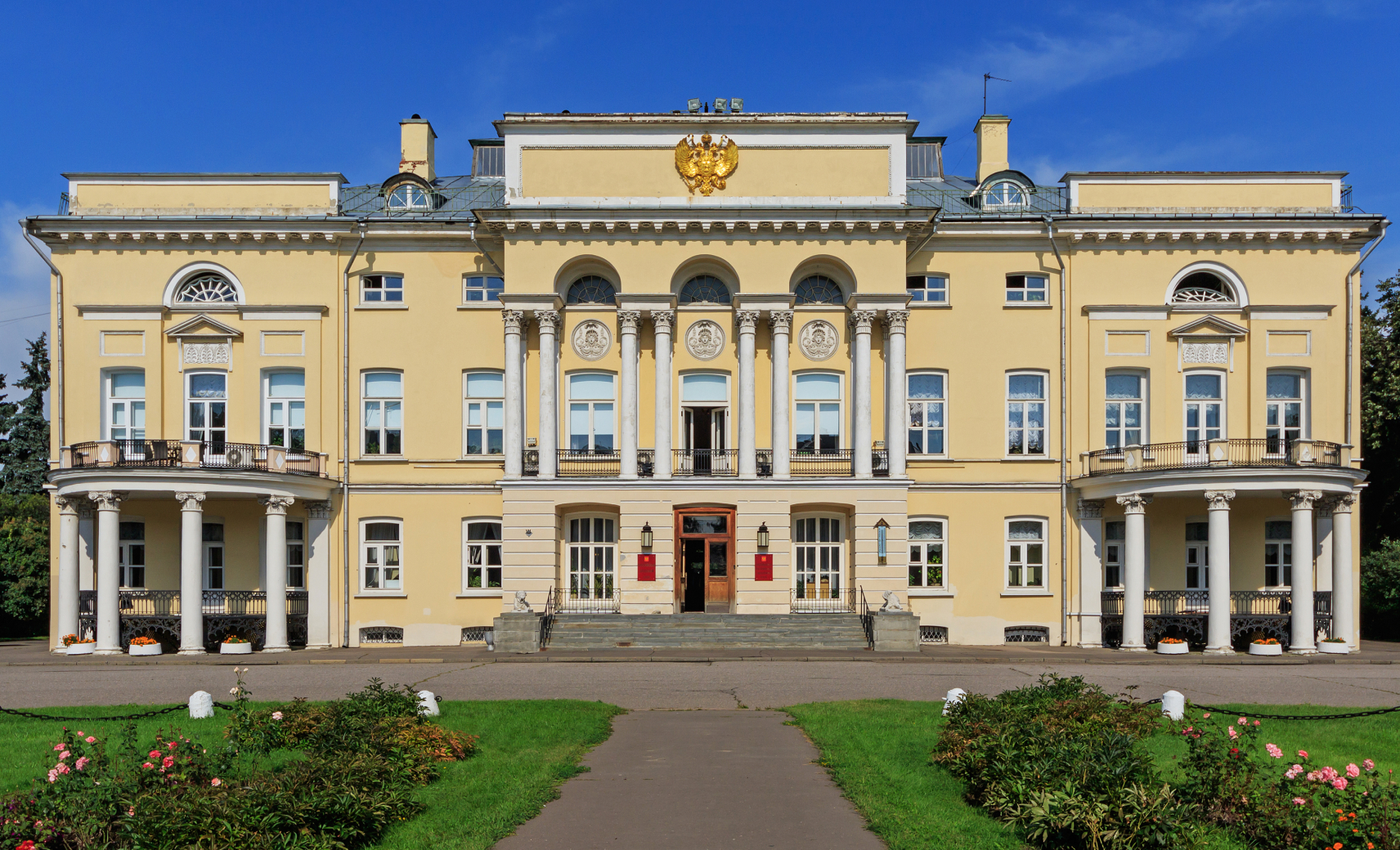 Александринский дворец
