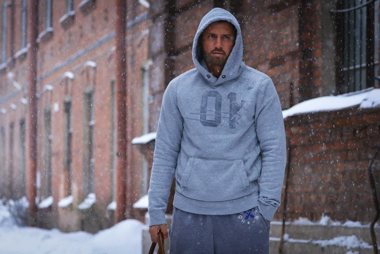 Со второго сезона сюжет становится мрачнее — это проявляется и в цветокоре