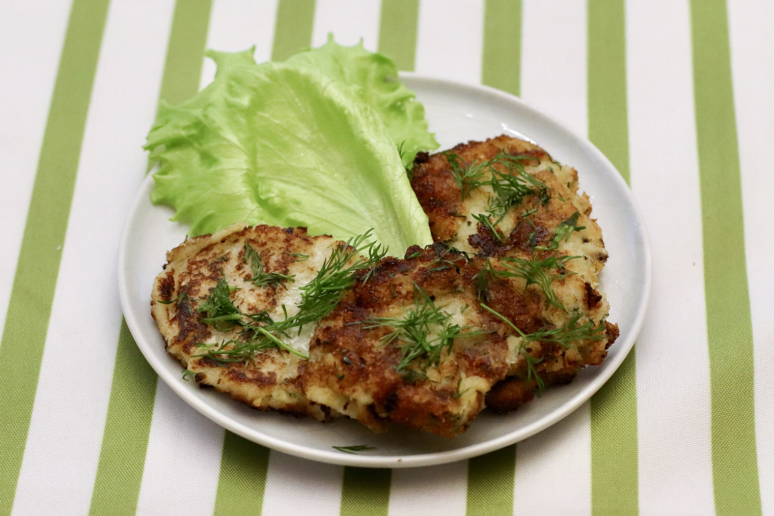 Готовые постные капустные оладьи