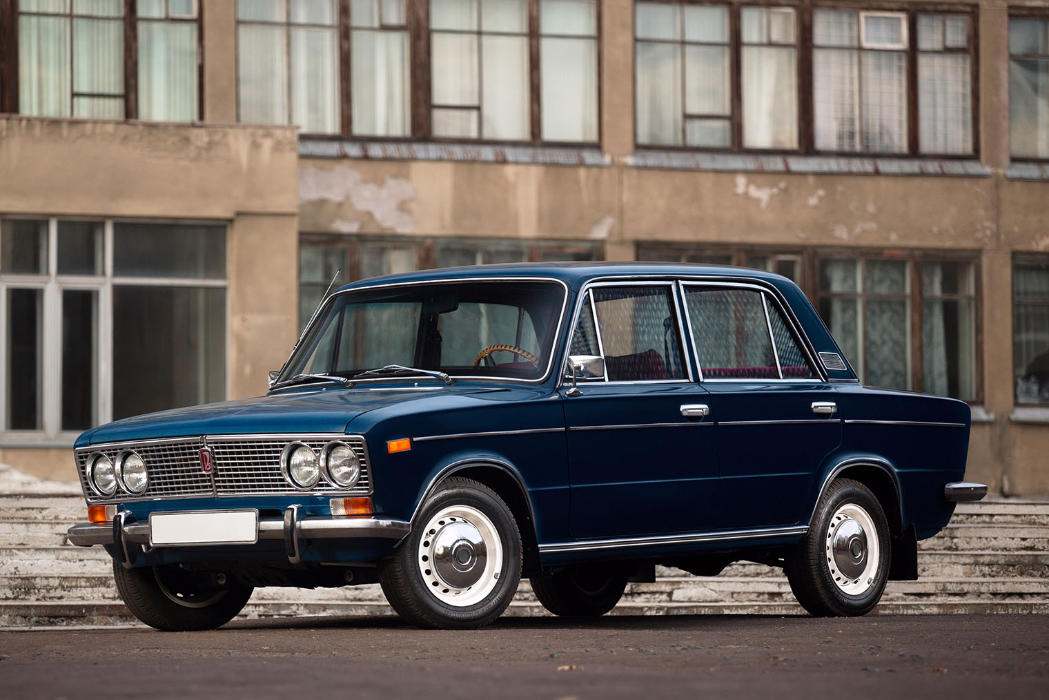 Среди всех Жигулей «тройка» считалась редкой и престижной. Фотография: fireflite59 / Shutterstock / FOTODOM