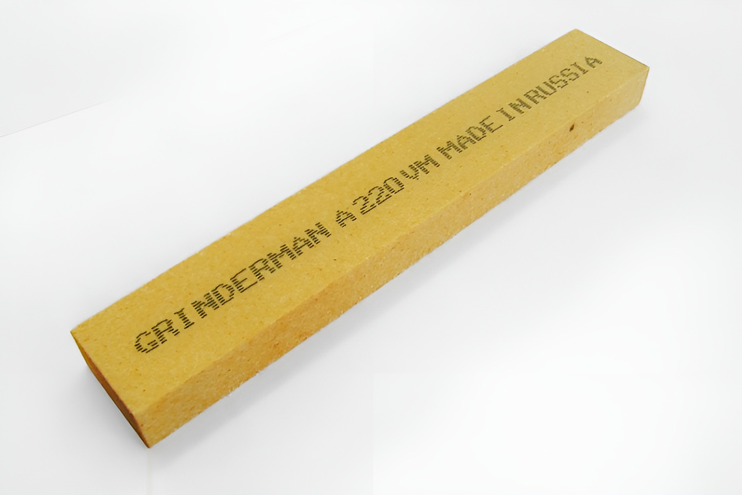 Точильные камни бренда Grinderman из оксида алюминия и карбида кремния стоят одинаково — 420 ₽ за брусок. Источник: grinder-man.ru