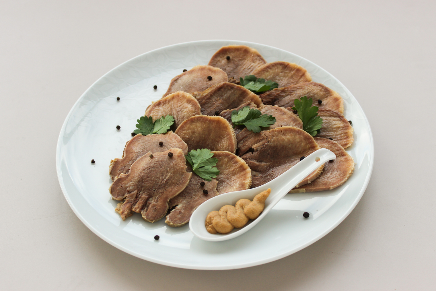 Готовый говяжий язык