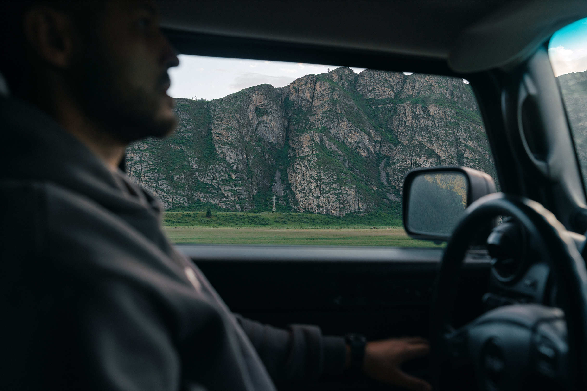 В итоге методом исключения мы остановились на идее мини-отеля и начали искать участок