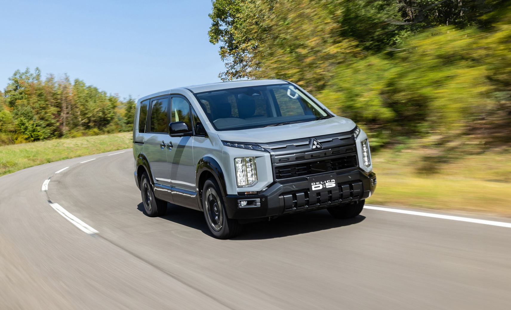 Mitsubishi Delica D:5