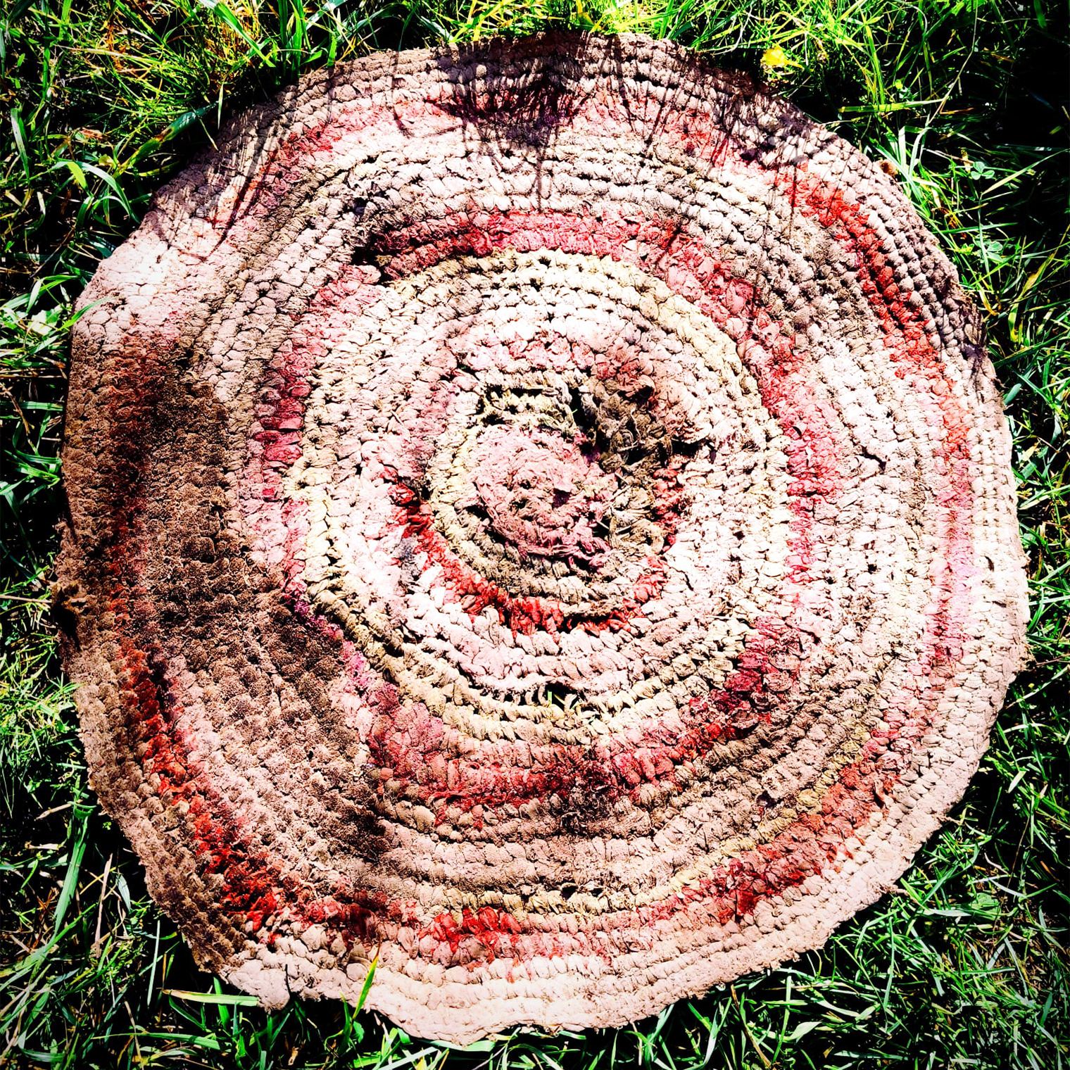 Дачный половичок, который я связала из старой одежды