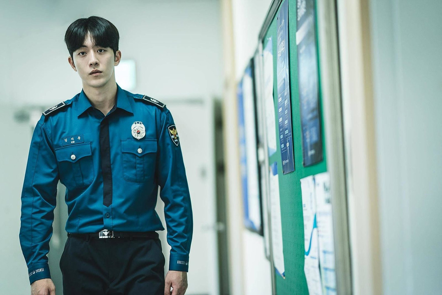«Линчеватель» — последний на данный момент сериал с Нам Джу⁠-⁠хёком. В марте 2023 года актер поступил на службу в полицейский отдел армии. Кадр: Disney+