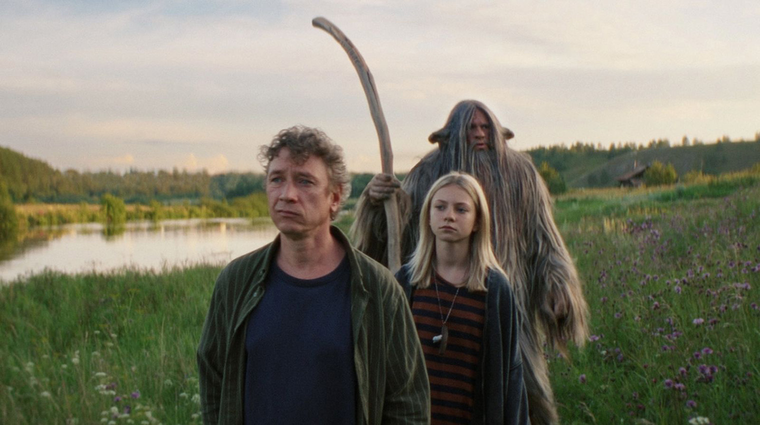 Мифических существ играют Антон Кузнецов, Юрий Колокольников и Наталья Паленкова. За толстым слоем грима и в костюмах актеров почти не узнать. Кадр: «Атмосфера кино»