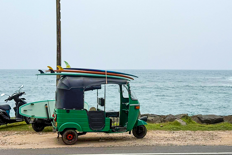 Серфинг здесь тоже популярен