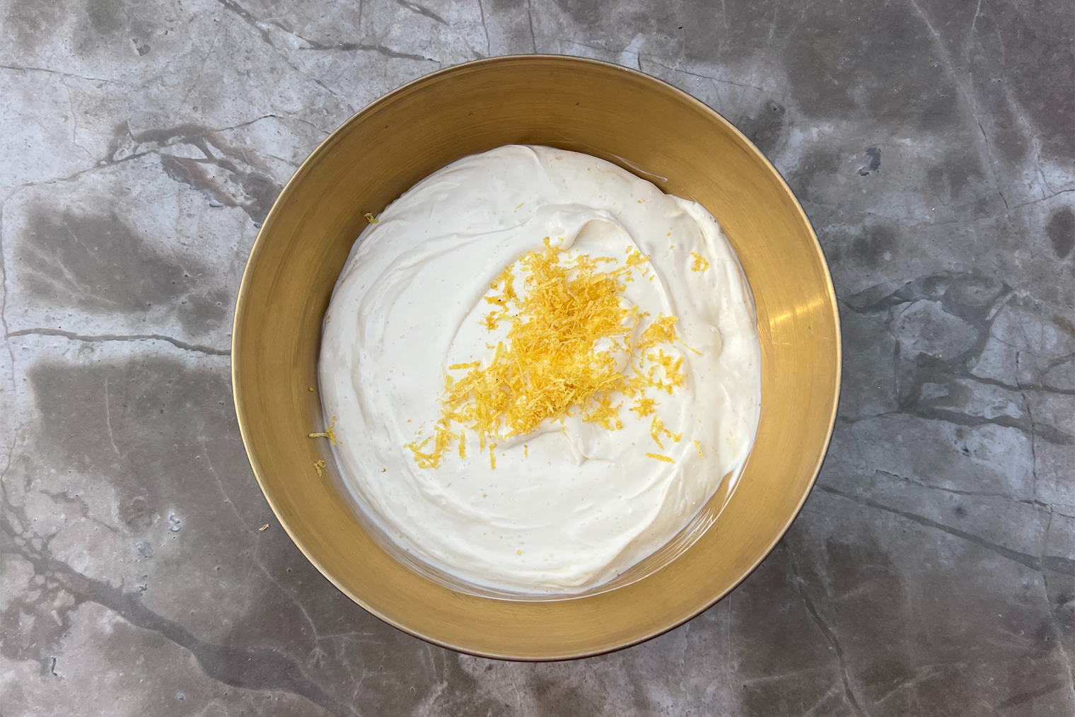 Торт получается умеренно сладким. Если хотите слаще, положите больше сахара