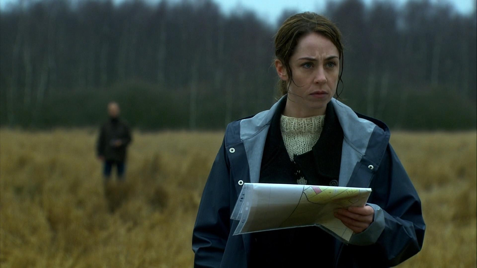 Во время работы над первым сезоном актеры получали сценарий перед выходом на площадку. Автор сериала Сорен Свейструп принципиально не раскрывал, кто из их персонажей окажется убийцей