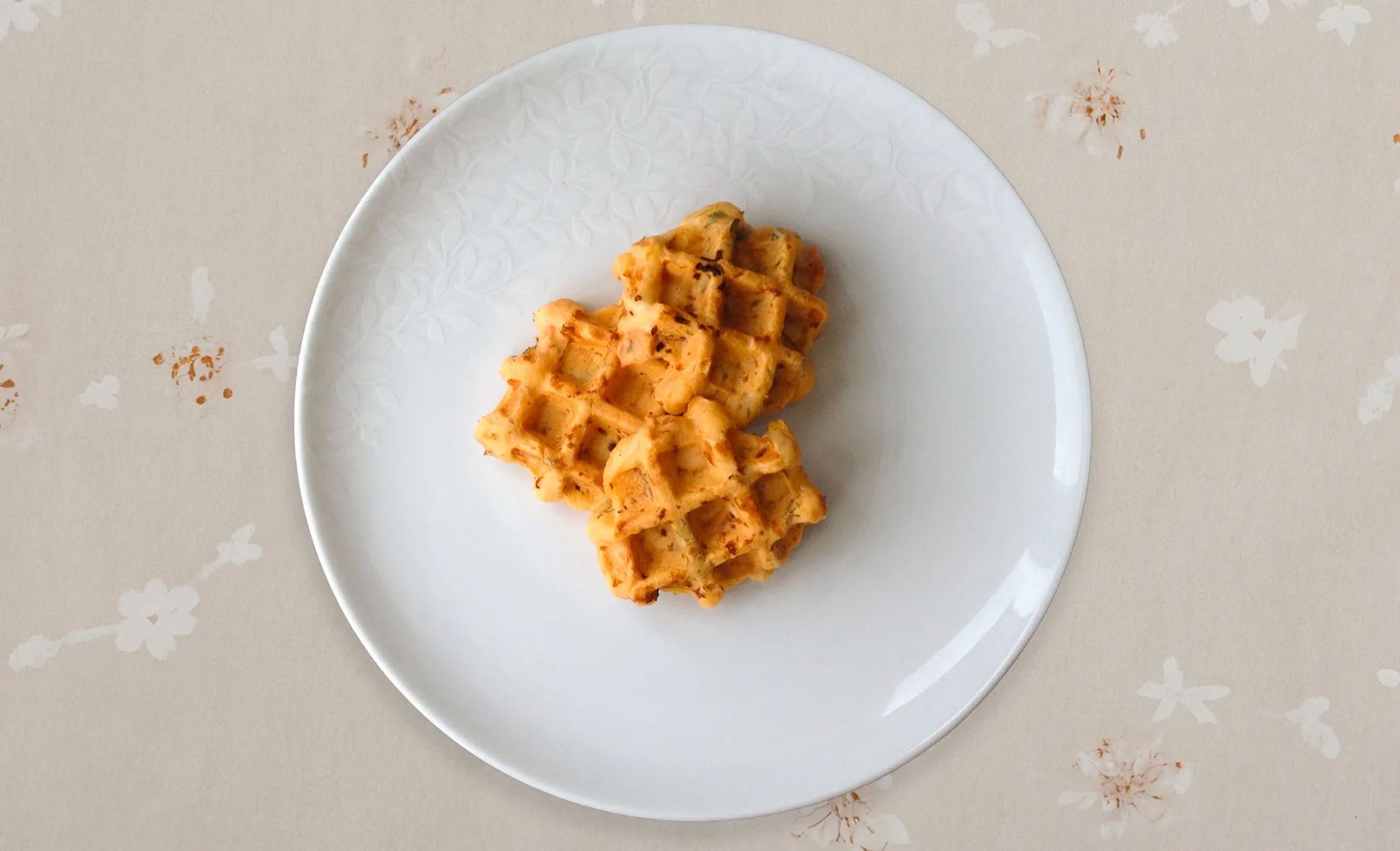 Куриные вафли с сыром и зеленью