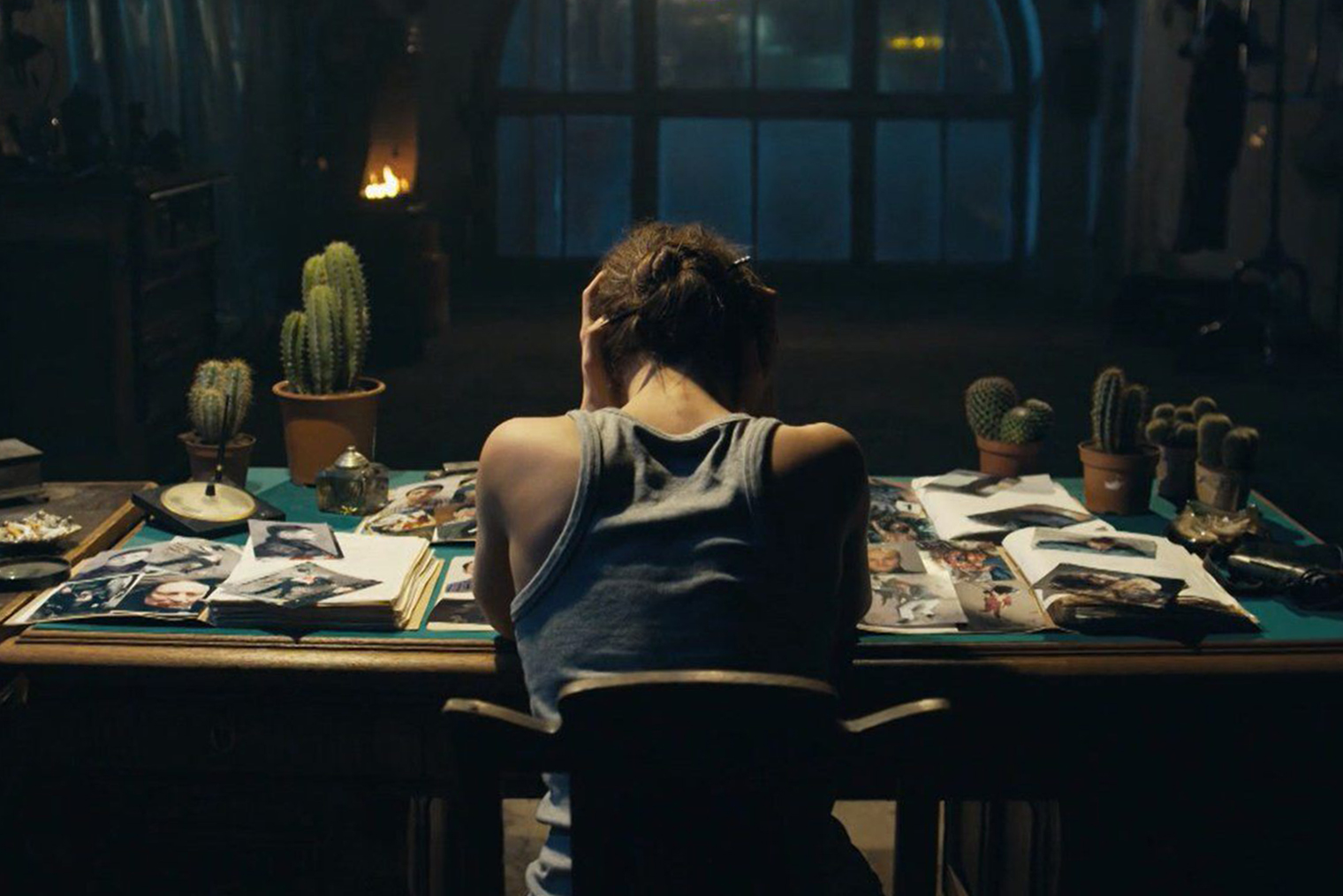 Меглин покупает кактус каждый раз, когда кого-то убивает