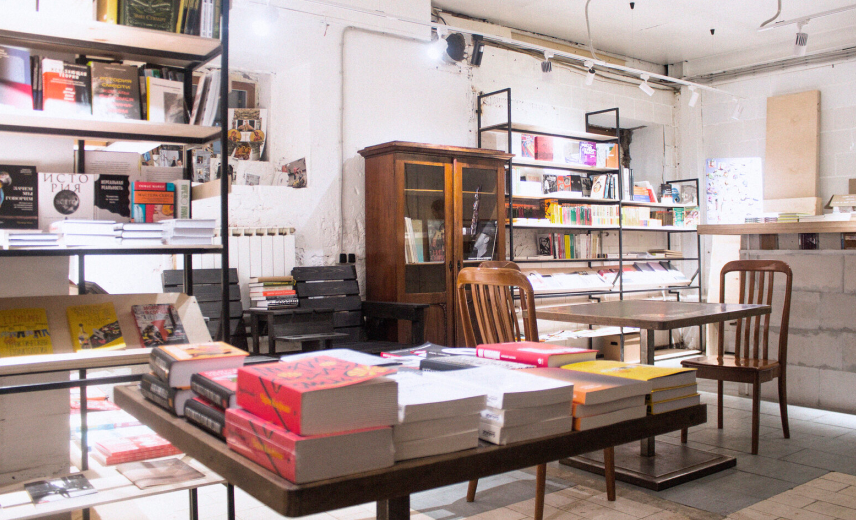 Книжный клуб Книжный в «Клубе»