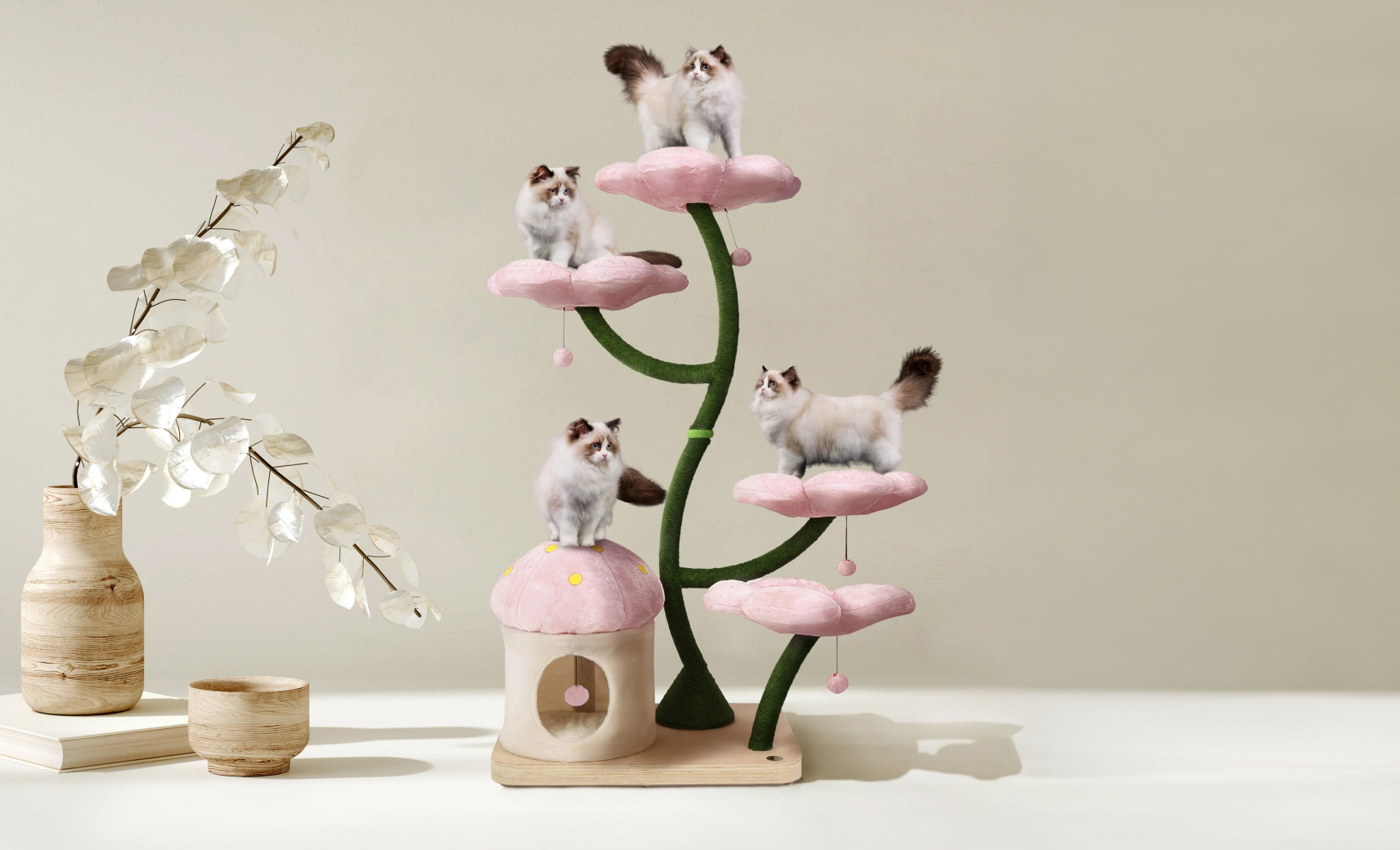 Комплекс в форме цветущего вишневого дерева