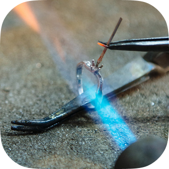 Лейбл заголовка