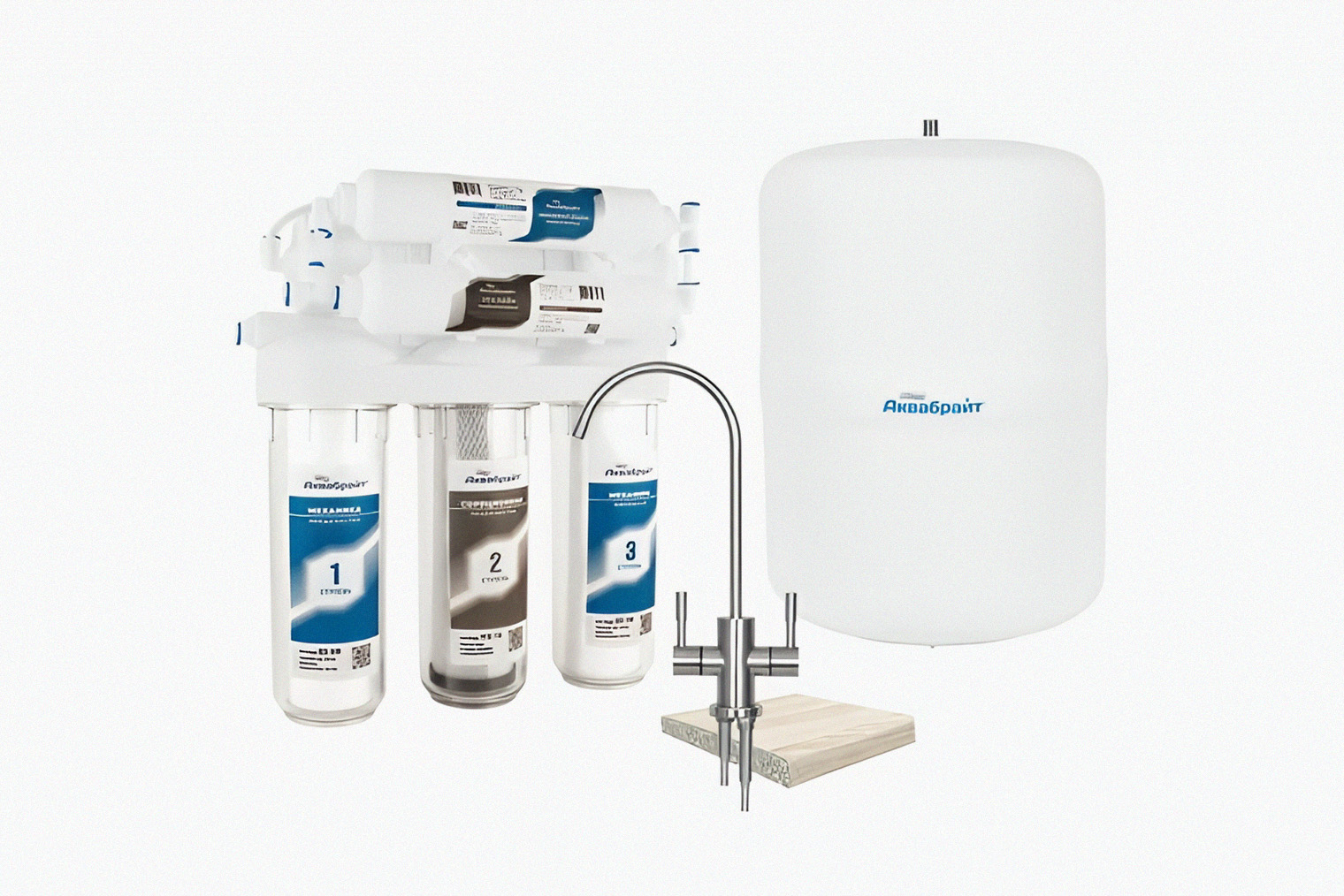 Фильтр под мойку выглядит так. Это фильтр с обратным осмосом, который не только снижает жесткость воды, но и очищает ее от различных соединений, бактерий и вирусов