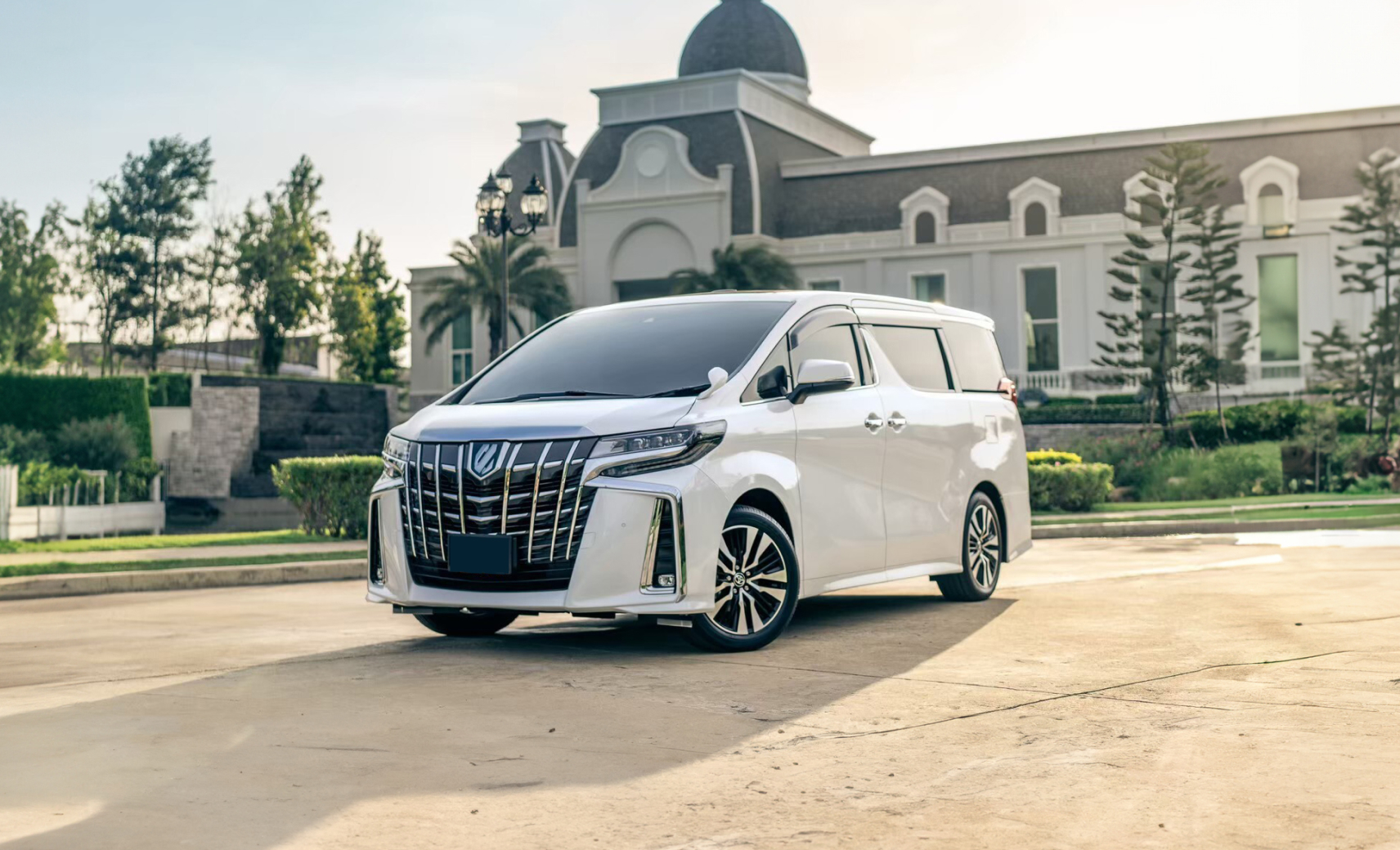 Toyota Alphard III и IV