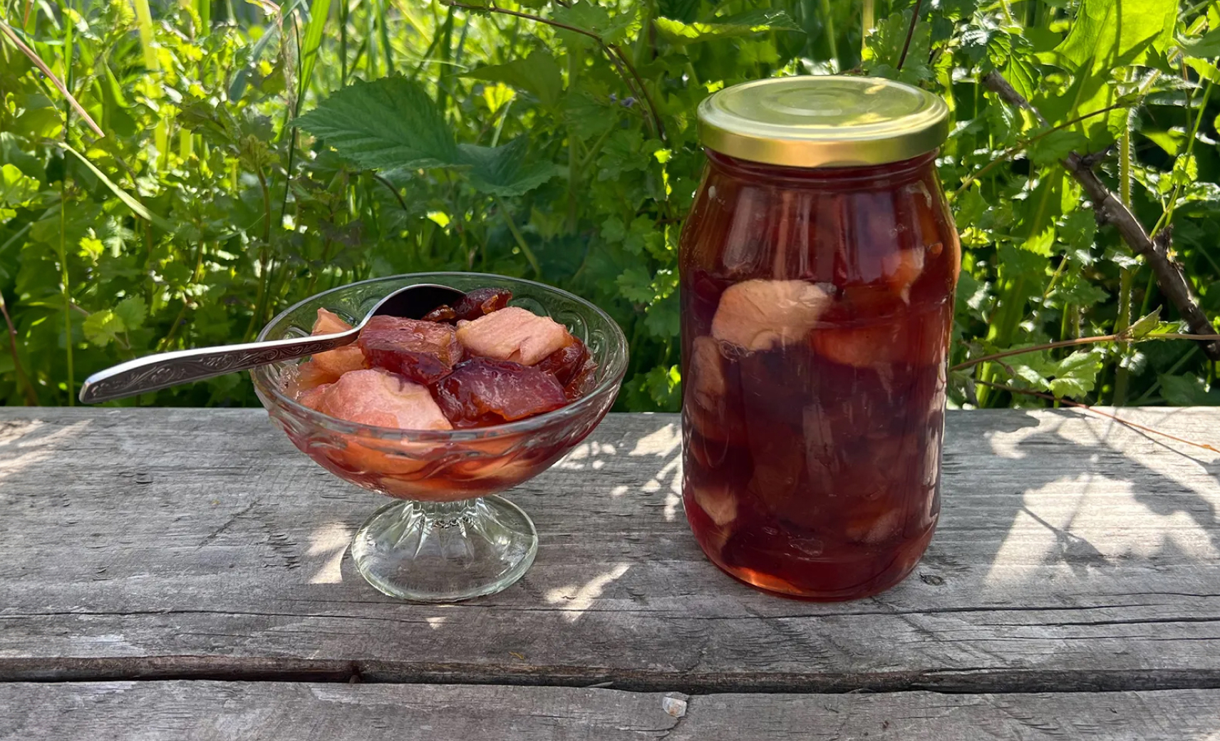 Варенье из слив и яблок