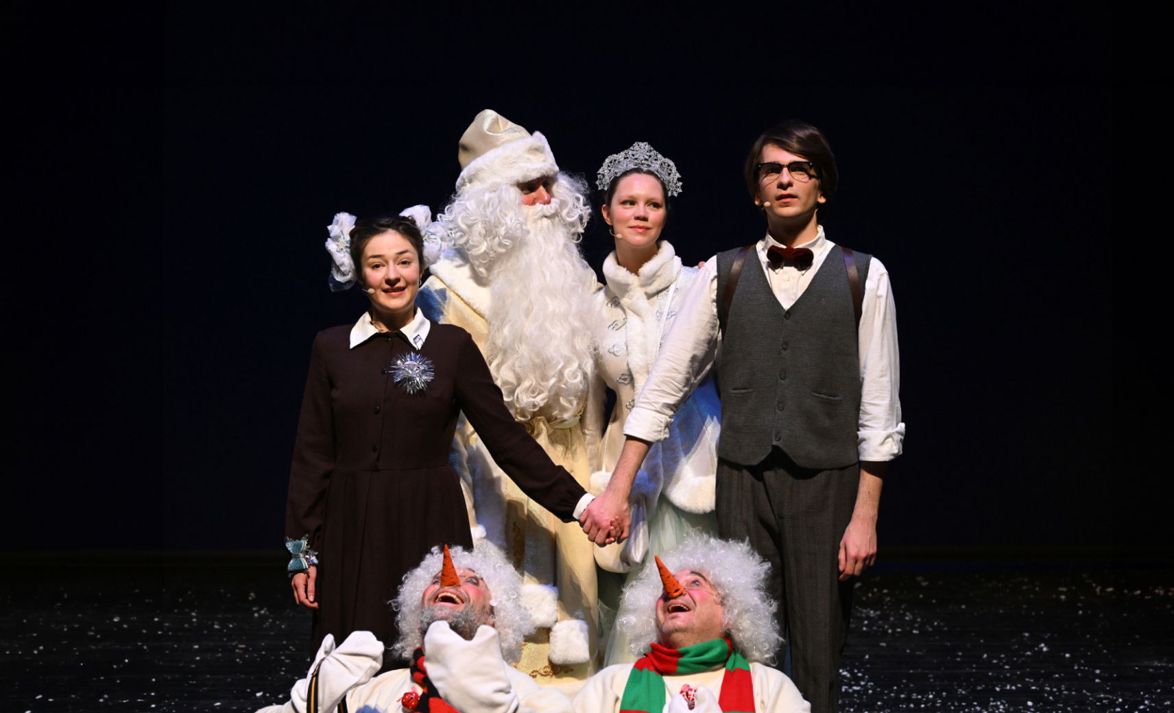 Новогоднее приключение Маши и Вити