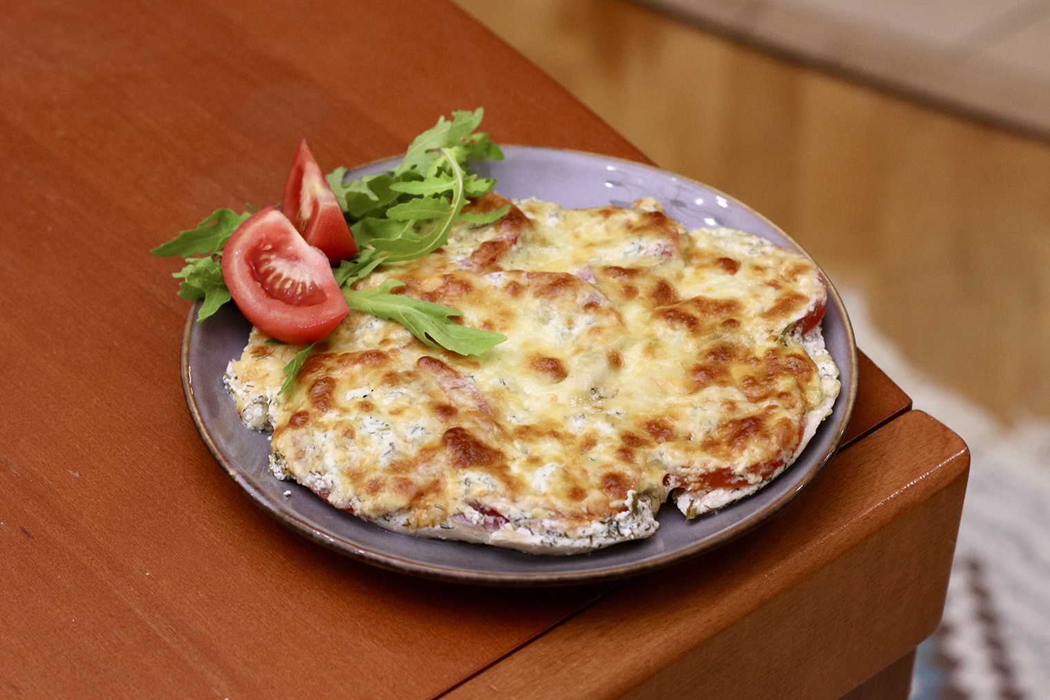 Готовая курица по-французски в духовке