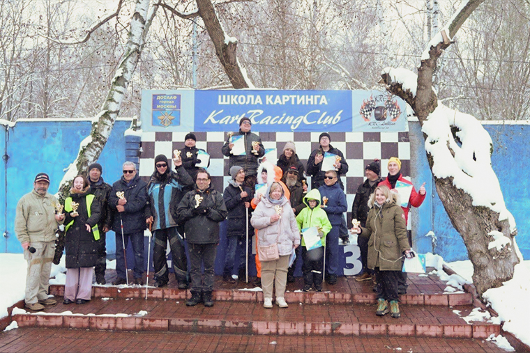 6 апреля должен был быть весенний заезд, но в день турнира трасса превратилась в зимнюю. А в дождь или снег управлять картом намного сложнее