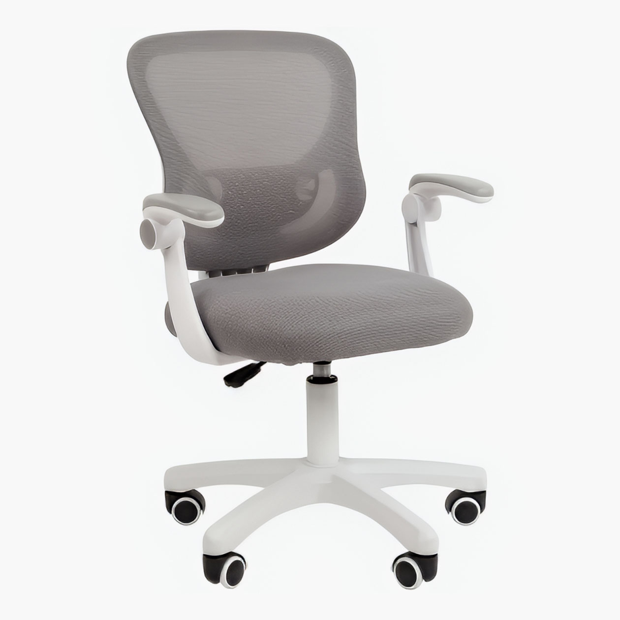 Выбирая кресло на колесах, обратите внимание на удобство спинки и надежность конструкции: детали должны держаться крепко. Источник: market.yandex.ru