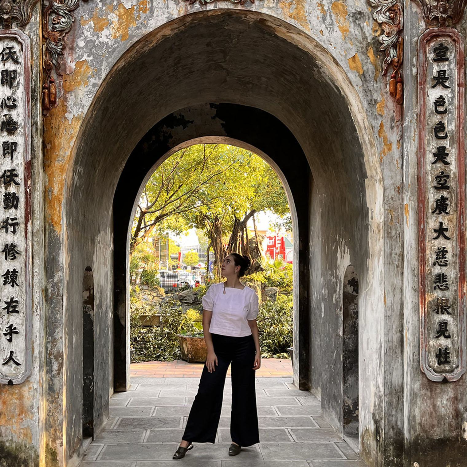 Первые несколько месяцев жизни в Ханое я фотографировала каждую арку, позже это приелось