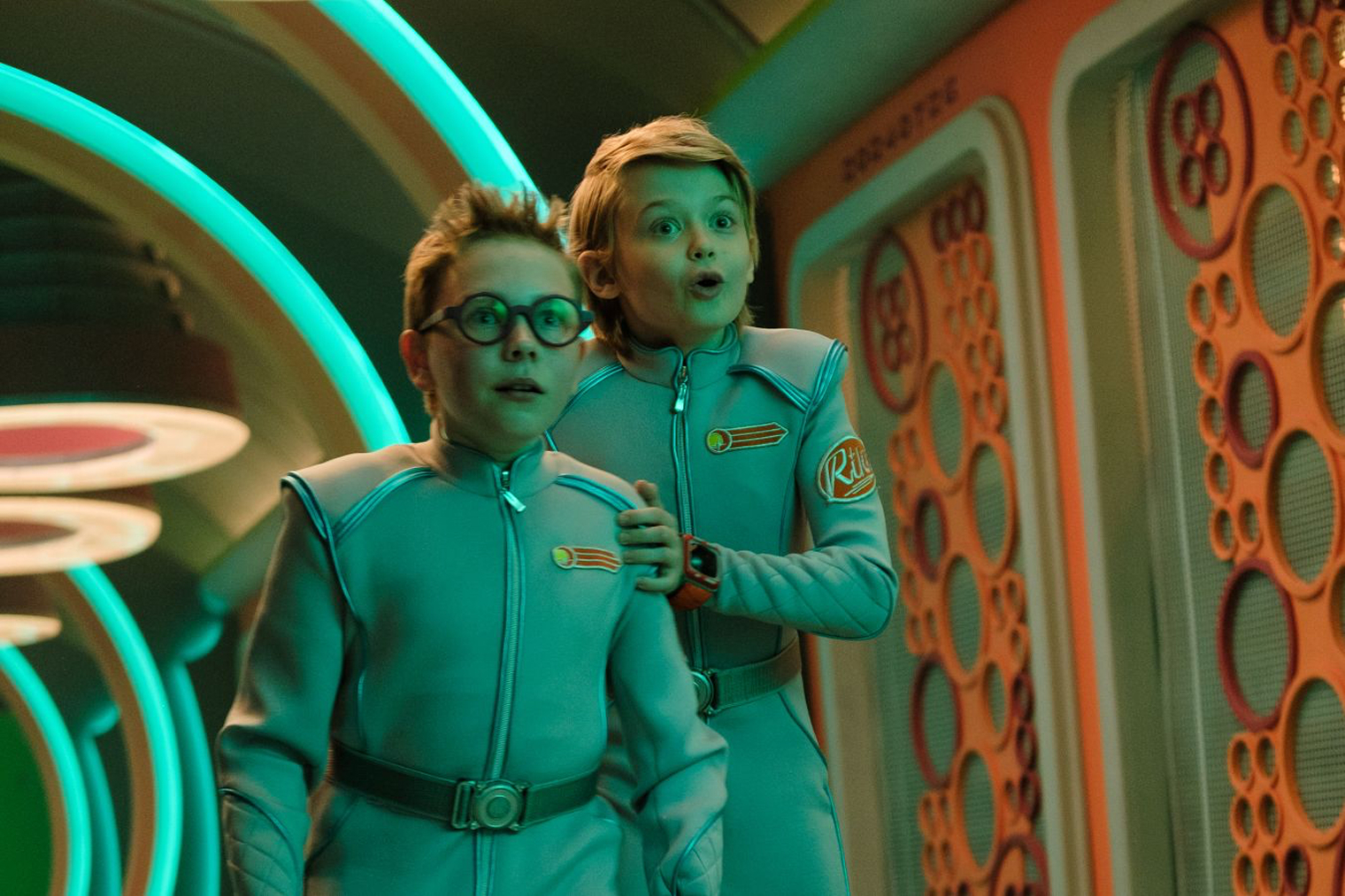 Наконец-то мы сможем узнать, как выглядели бы Смешарики, будь они людьми. © «Атмосфера кино»