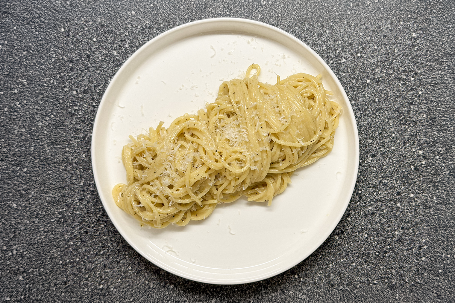 Готовая паста качо-э-пепе