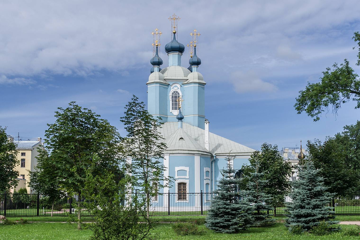 08-churches-petersburg.jpg
