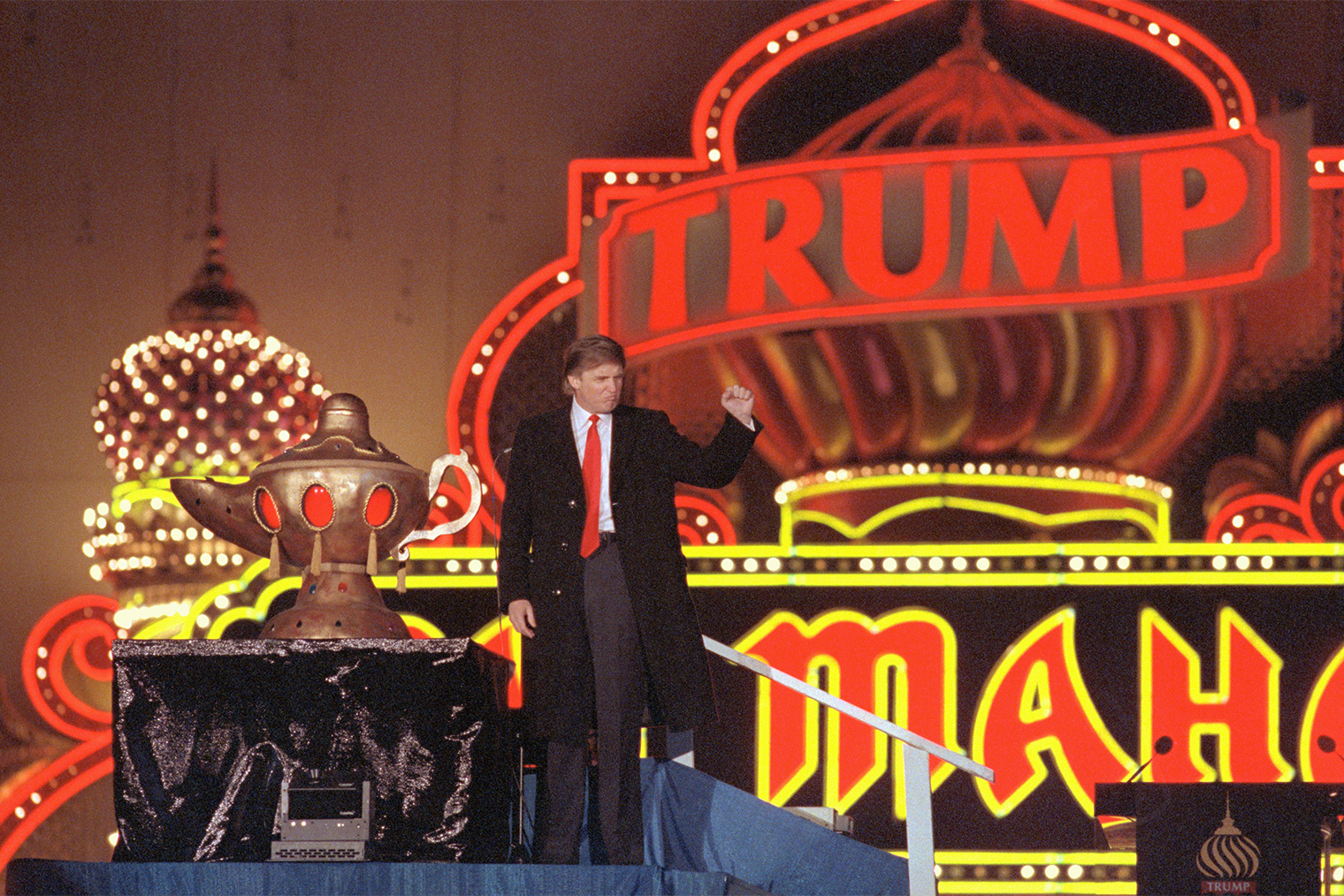 Трамп на открытии Taj Mahal в апреле 1990 года. Фотография: Bettmann / Getty Images