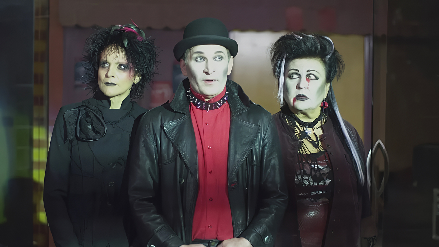 Пожалуй, это самый яркий эпизод сериала. Кадр выглядит как обложка альбома рок-группы