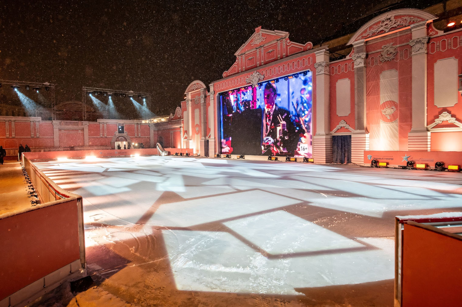 Фотография: dvortsovy.spb.ru