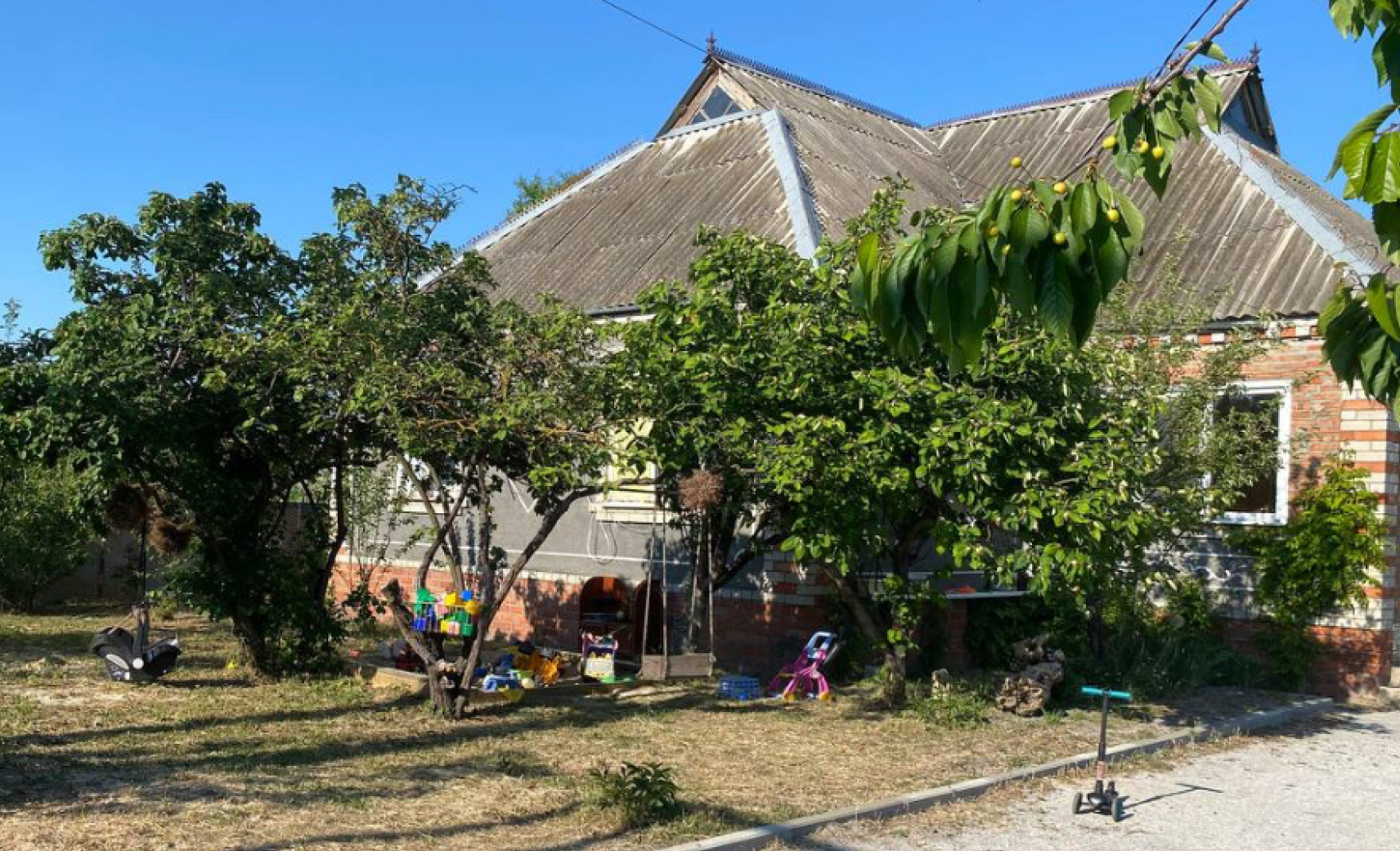 О частном доме с выходом к воде