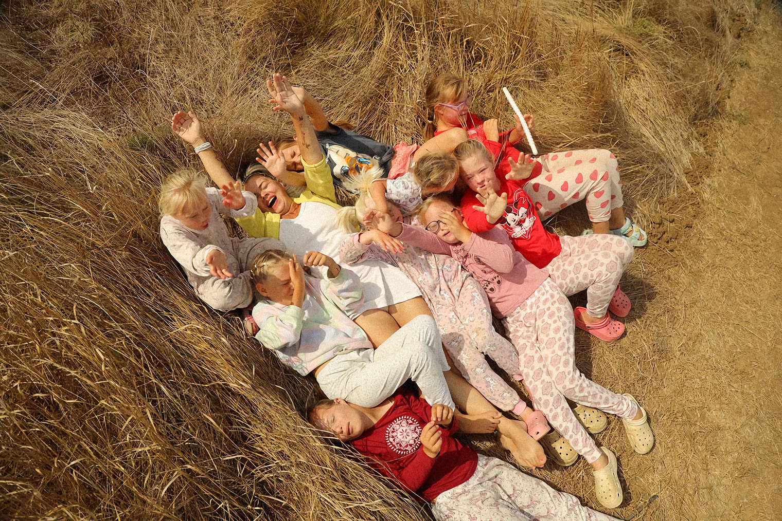 Наша дружная семья. Муж — за кадром