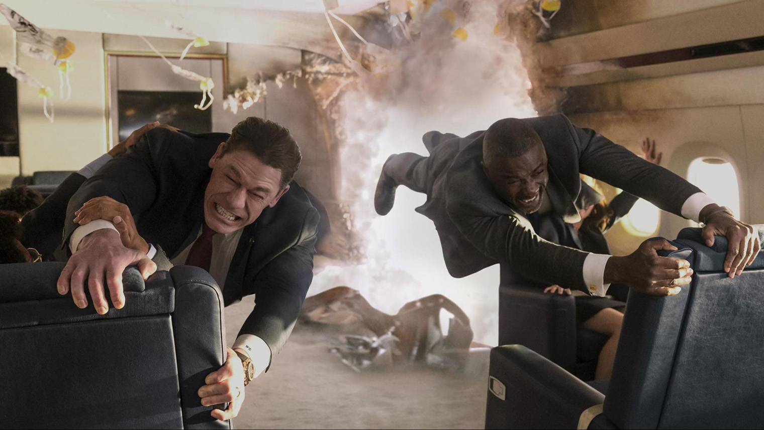 Это уже второй голливудский фильм российского режиссера Ильи Найшуллера. А следующим должен быть сиквел «Дома у дороги» с Джейком Джилленхолом. © Amazon