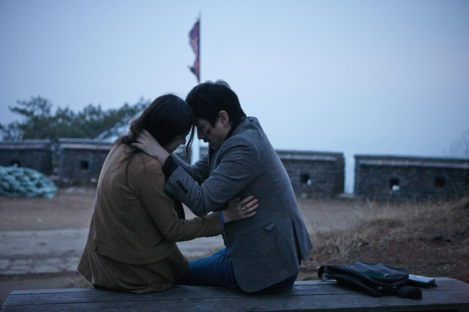 События постоянно колеблются между реальностью и сновидениями, но отличить одно от другого бывает непросто. Кадр: Jeonwonsa Films