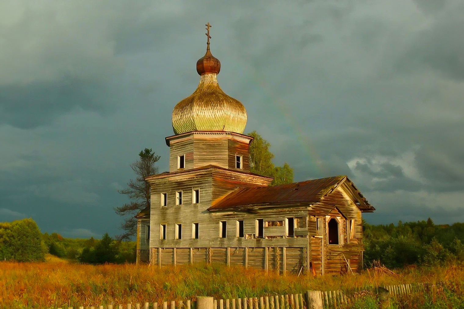 Никольский храм в Гридинской в 2009 году. Источник: verenitsa.ru