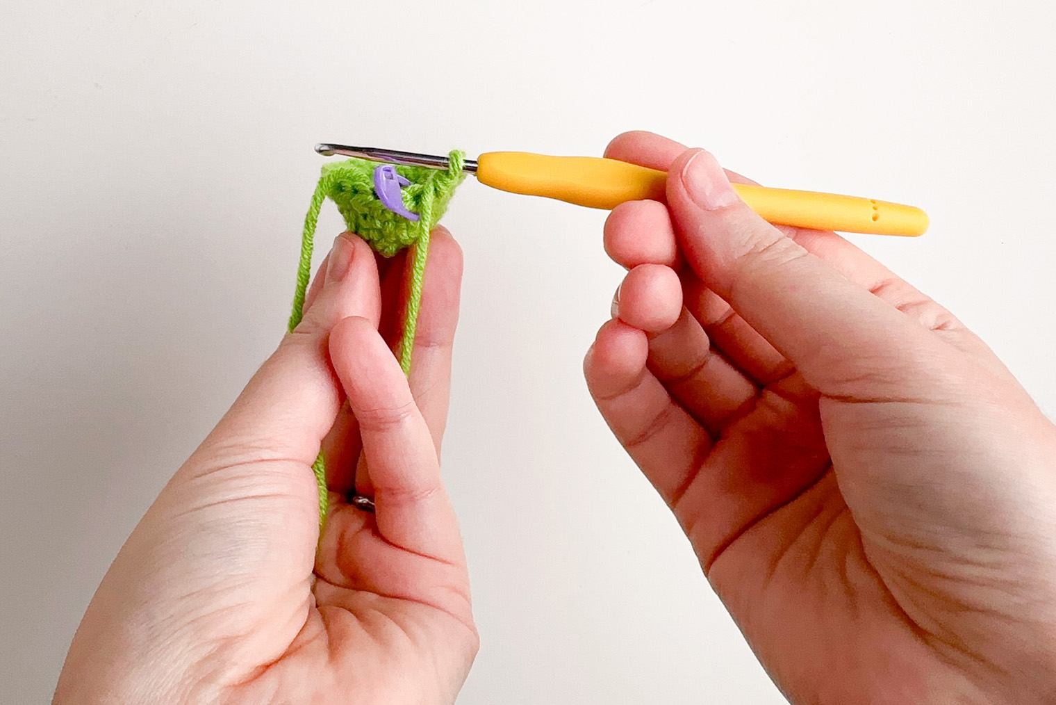 Ряд 6. Так выглядит верхняя часть яйца в конце шестого ряда после всех прибавок