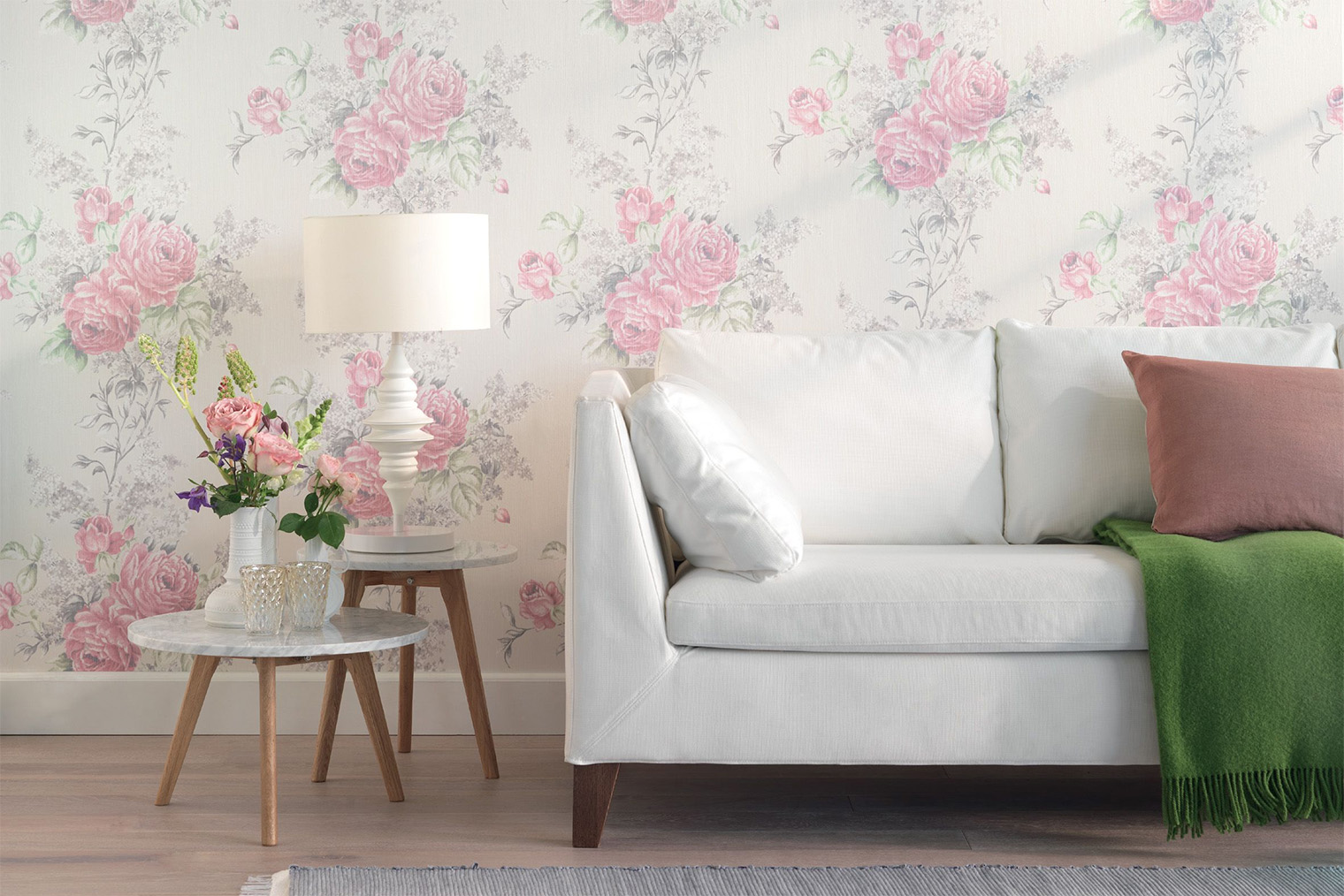 Такие текстильные обои украсят и спальню, и гостиную. Источник: mosoboi.ru