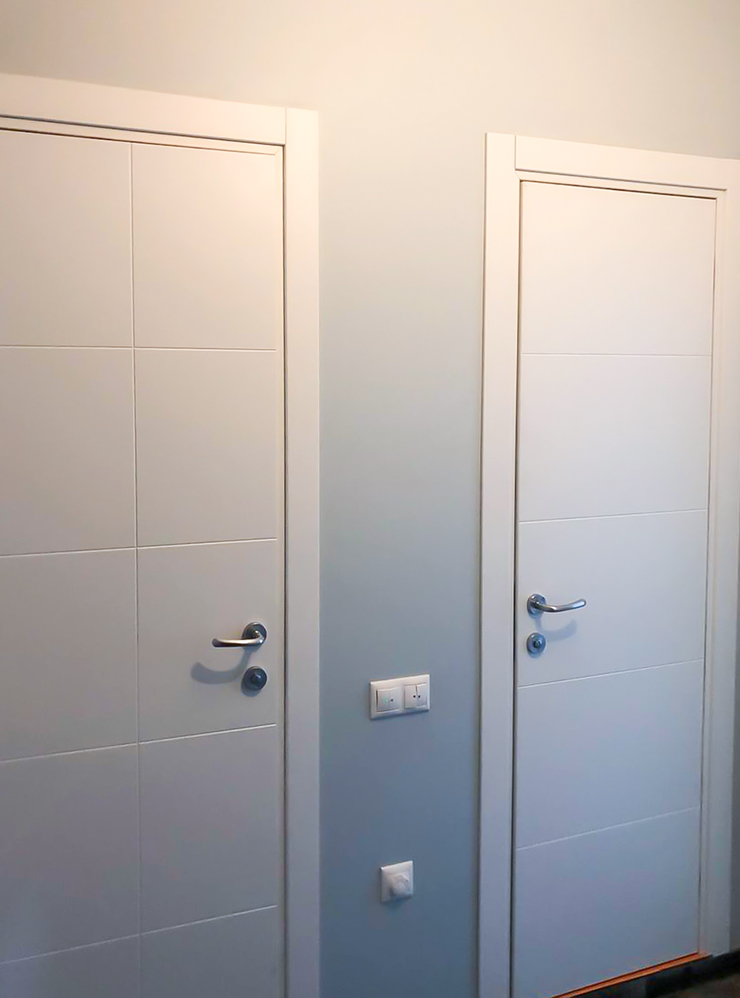 Двери в туалет и ванную. Я очень довольна выбором