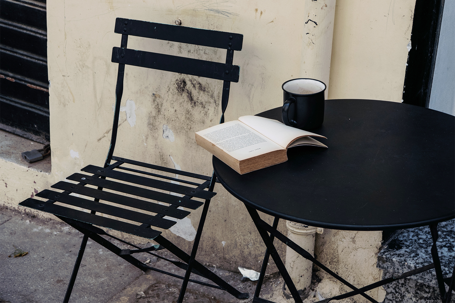 Я пил кофе и напитывался творческой энергией