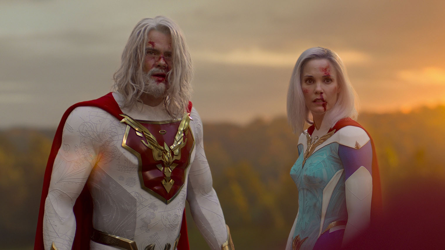 Сериал вышел почти параллельно с «Непобедимым» на схожую тему. Возможно, из-за этого «Наследие Юпитера» провалилось — его закрыли после первого же сезона. © Netflix