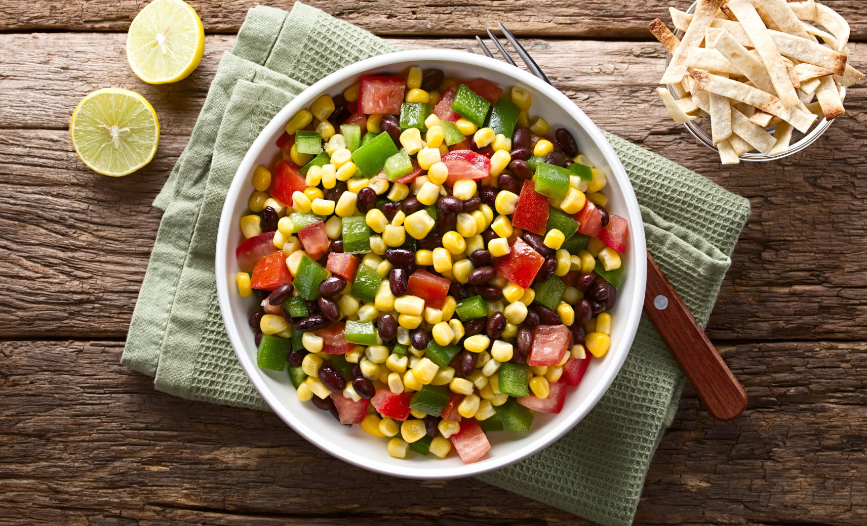 Салат с фасолью