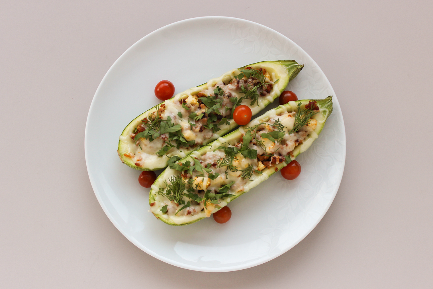 Готовые кабачки с фаршем