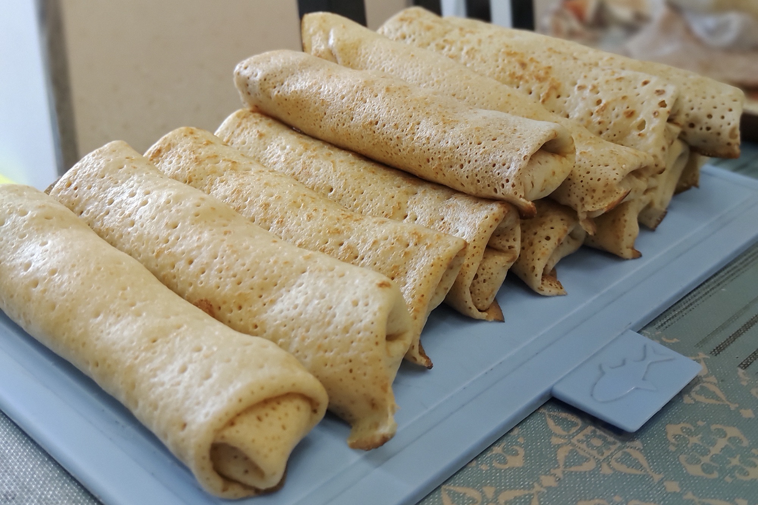Блины с начинкой готовы к заморозке